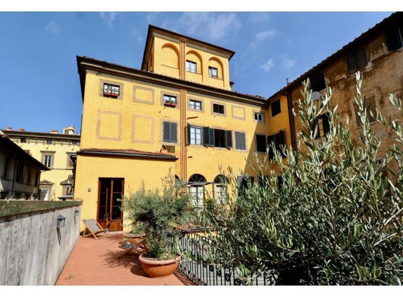 The Terrace In Florencia