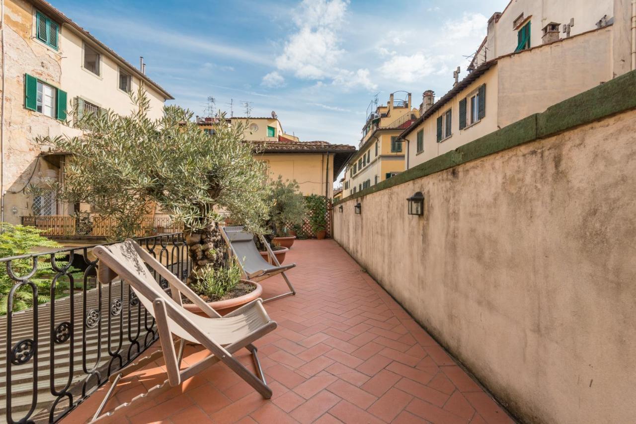 The Terrace In * Florencia
